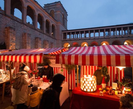 Adventsmarkt im Schloss Belvedere Pfingstberg